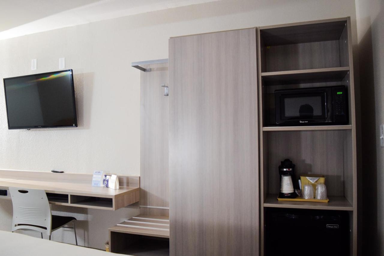 Travelers Inn And Suites Raleigh Zewnętrze zdjęcie