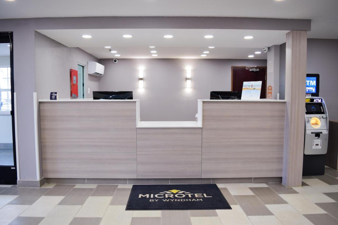Travelers Inn And Suites Raleigh Zewnętrze zdjęcie